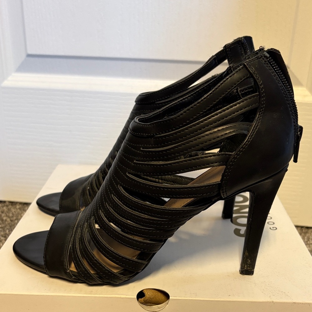 Lauren Conrad Black Strappy Heeled Sandals